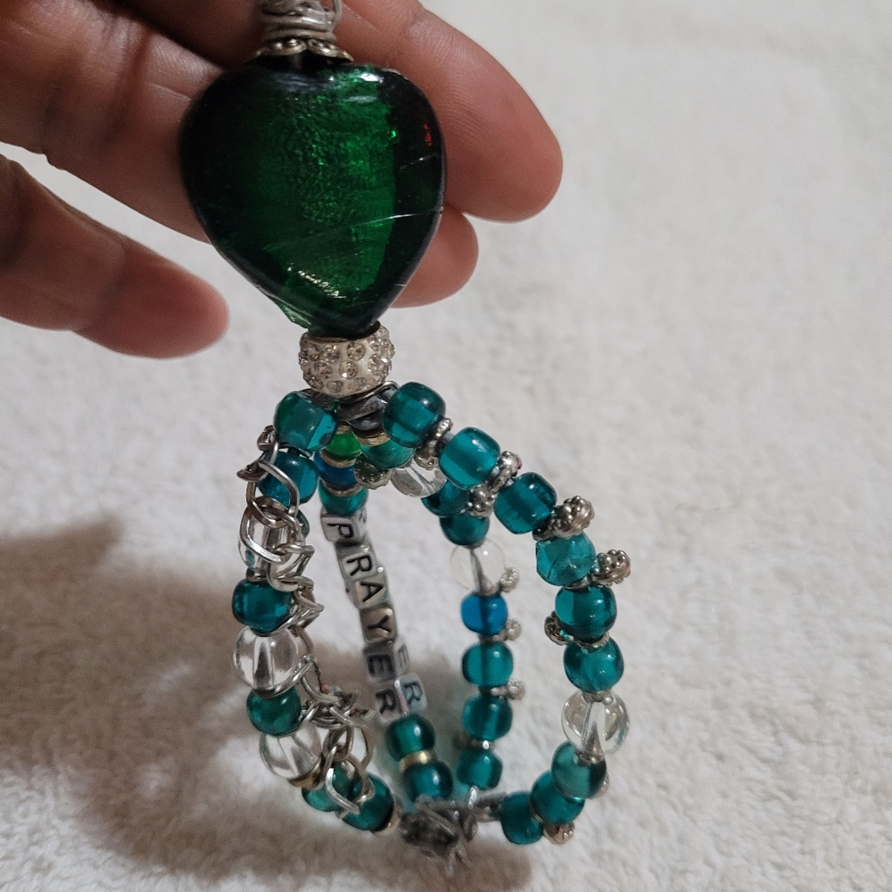 Elegant Green Beaded Bracelet